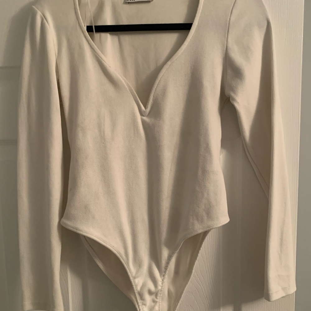 ZARA deep v long sleeve bodysuit